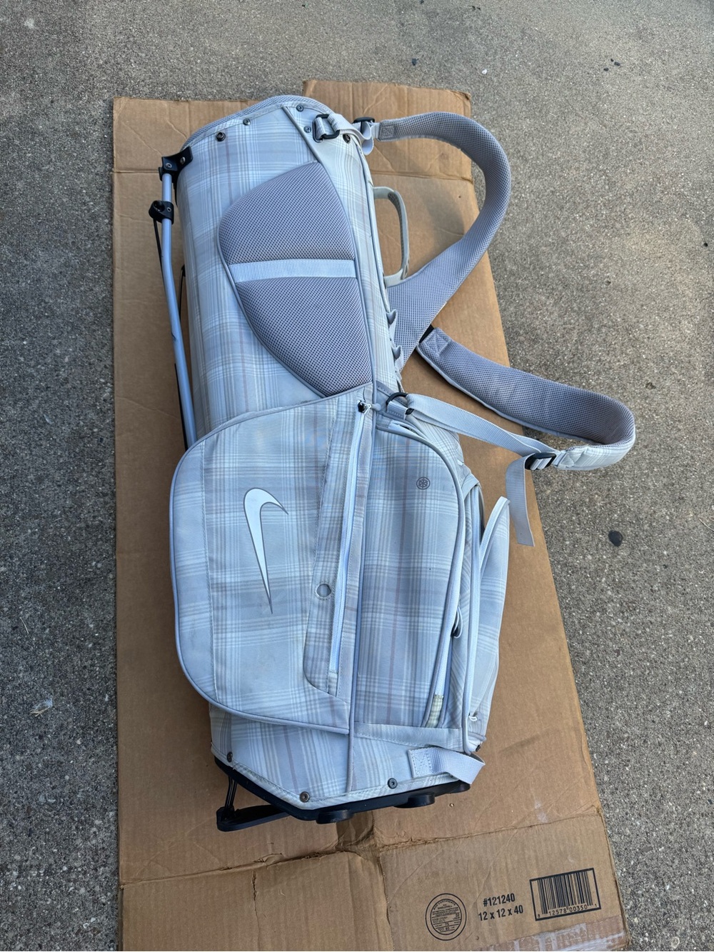 Nike Light Gray Plaid Men’s Golf Stand Bag